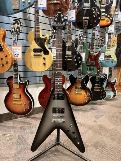 Gibson 80's Flying V Silverburst 2