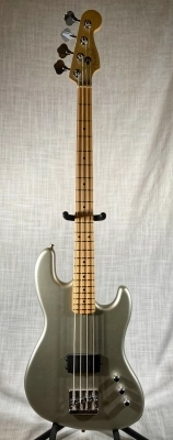 Fender Flea J-Bass Satin Inca