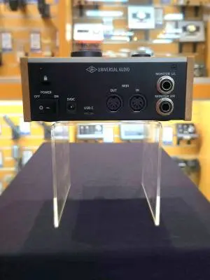 Universal Audio - UA-VOLT176 2