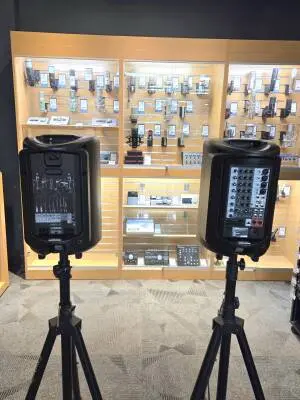 Yamaha - STAGEPAS400I 2