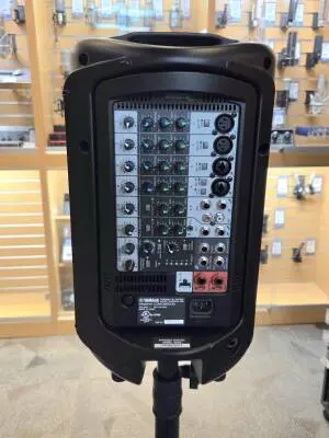 Yamaha - STAGEPAS400I 2