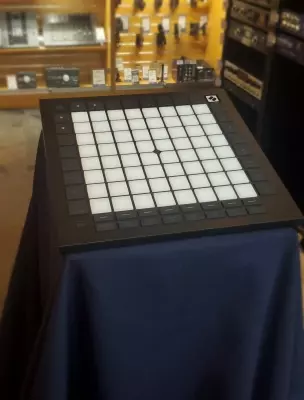 Novation - LAUNCHPAD PRO