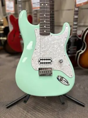 Fender Tom Delonge Strat