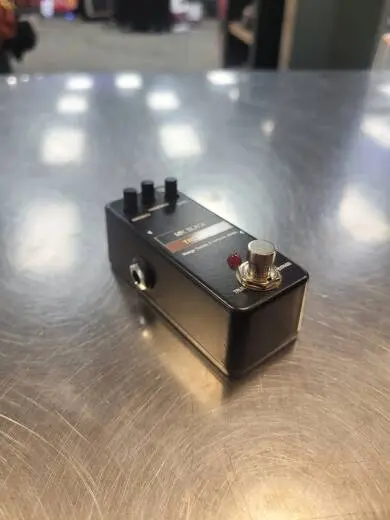 MR. BLACK TREMOLO MINI 2