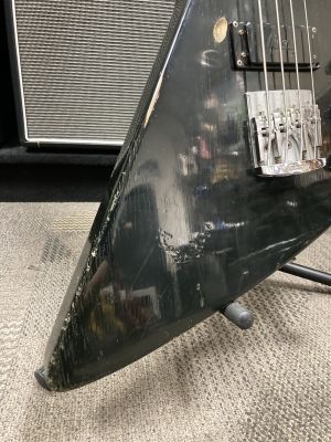 1985 Gibson Explorer Bass 3