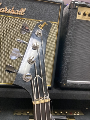 1985 Gibson Explorer Bass 4