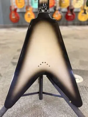 Gibson Custom Shop Flying V Silverburst 2