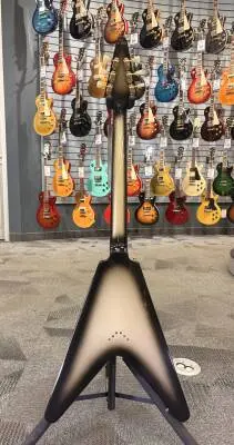 Gibson Custom Shop Flying V Silverburst 2