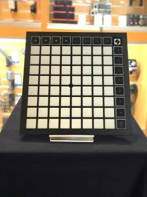 Novation - LAUNCHPAD MINI3