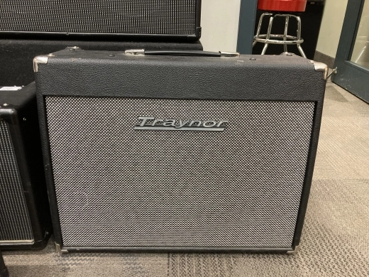 Traynor - YCV40 Amp