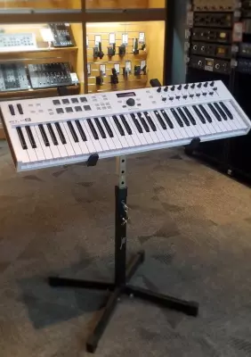 Arturia - KEYLAB ESSE 61