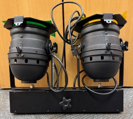 Store Special Product - Yorkville Sound - LP-302