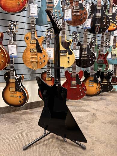 Gibson 80's Explorer Silverburst 2