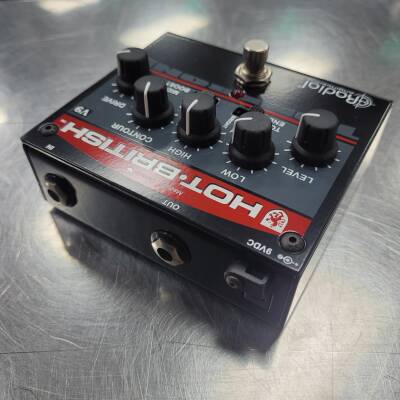 Radial Hot British V9 Distortion Pedal | Long & McQuade