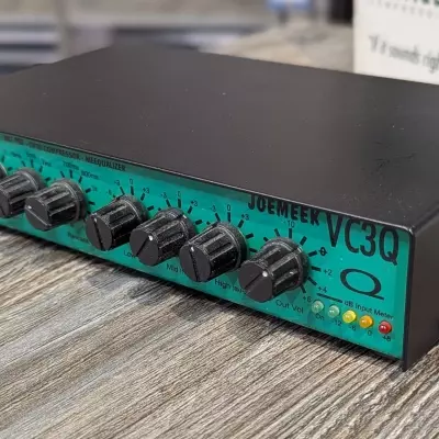Joe Meek VC3Q Channel Strip 2