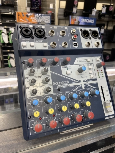 Soundcraft - NOTEPAD-8FX 2