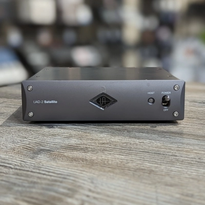 Universal Audio - UAD-2 Satellite Thunderbolt