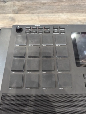 Akai - MPC LIVE II 2