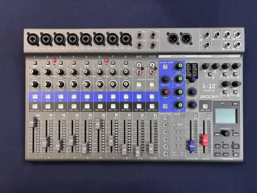 Zoom - LIVETRAK L-12