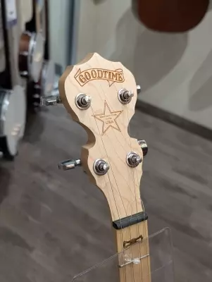 Deering - Goodtime Closed Back 5 String 2