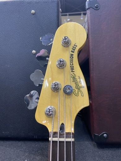 Squier - 037-6800-500 2