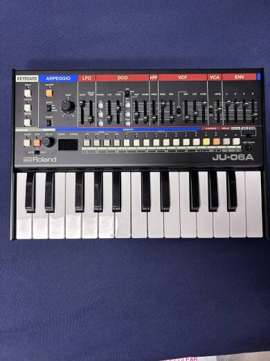 Gear Hunter | Roland - JU-06A