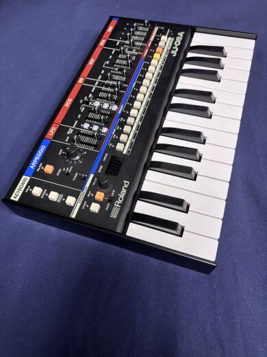 Gear Hunter | Roland - JU-06A