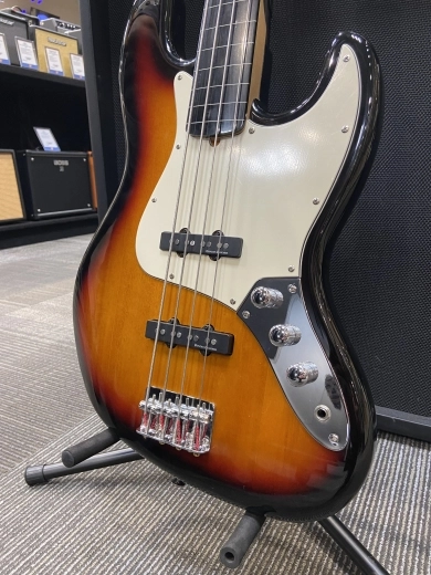 Squier - Fretless 2