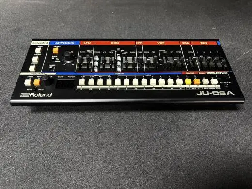Roland - JU-06A JUNO Synthesizer