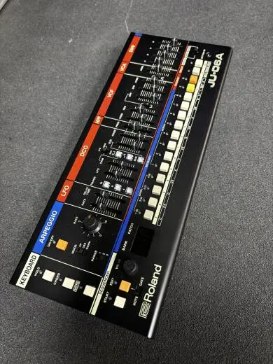 Roland - JU-06A JUNO Synthesizer 2