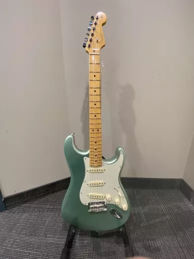 Fender - 011-3902-718 4