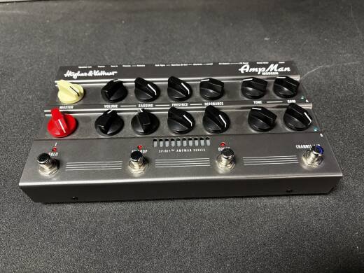 Hughes & Kettner AmpMan Modern Floor Amplifier