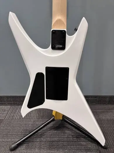 Jackson Guitars - 291-0136-576 2