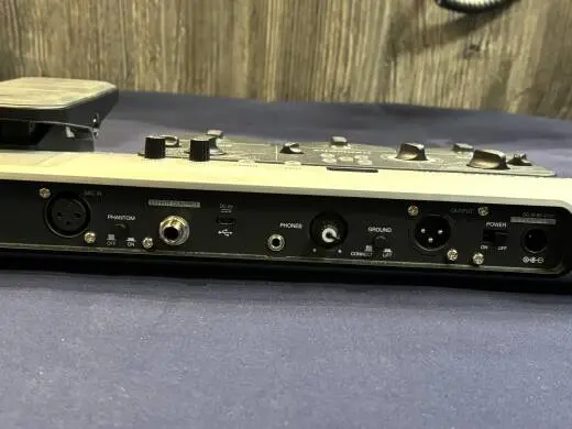 Zoom - V6SP ZOOM 2