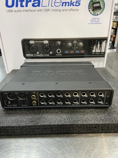 MOTU - ULTRALITE-MK5 2