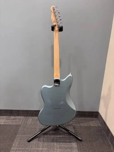 Squier - 037-7008-583 2