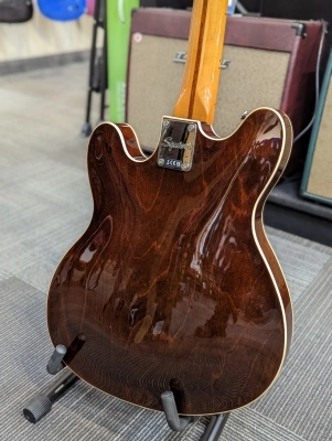 Squier - Starcaster Walnut 5