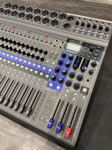 Zoom - LIVETRAK L-20 3