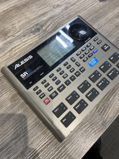 Alesis - SR-18 2