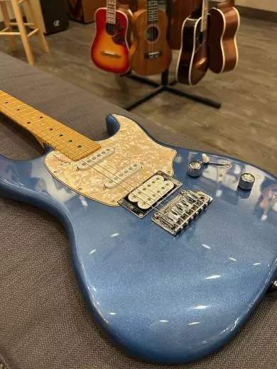 Godin Guitars - G41206 2