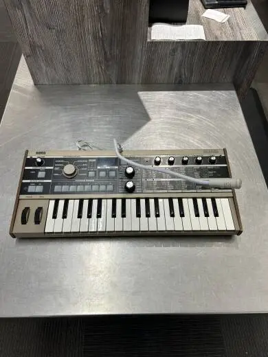 Korg - MICRO KORG