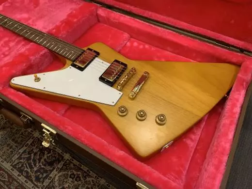 EPI CS KORINA EXPLORER LEFT W/PG W/CS 2