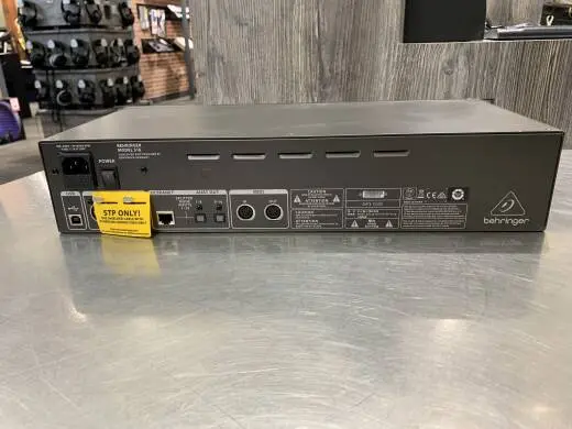 Behringer - S 16 2