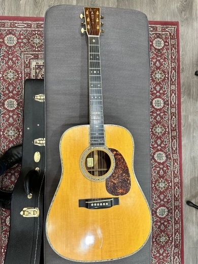 Martin D-45V 200