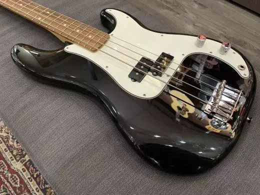 FENDER PLAYER P-BASS P.F BLACK 2
