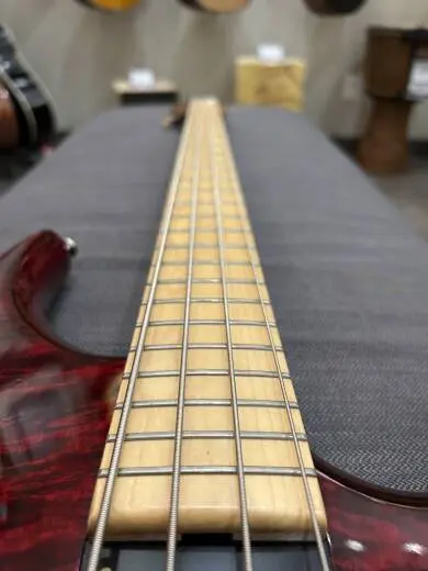 MTD Kingston Z-4 Trans Cherry 2