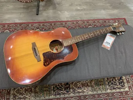 GIBSON J45 DELUXE SUNBURST EARLY 70S