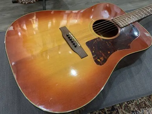GIBSON J45 DELUXE SUNBURST EARLY 70S 2