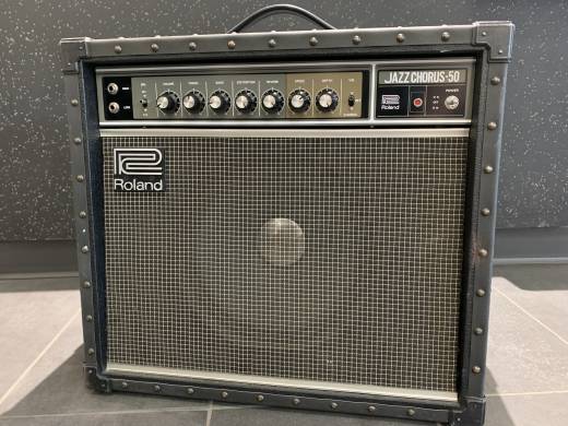 ROLAND JC-50