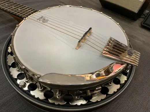 DEERING BOSTON 6-STRING 2